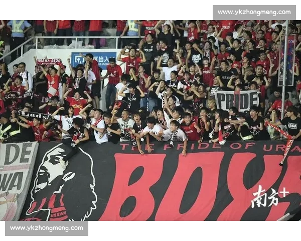 球迷现场直击：J1联赛的狂热氛围，怎能错过！